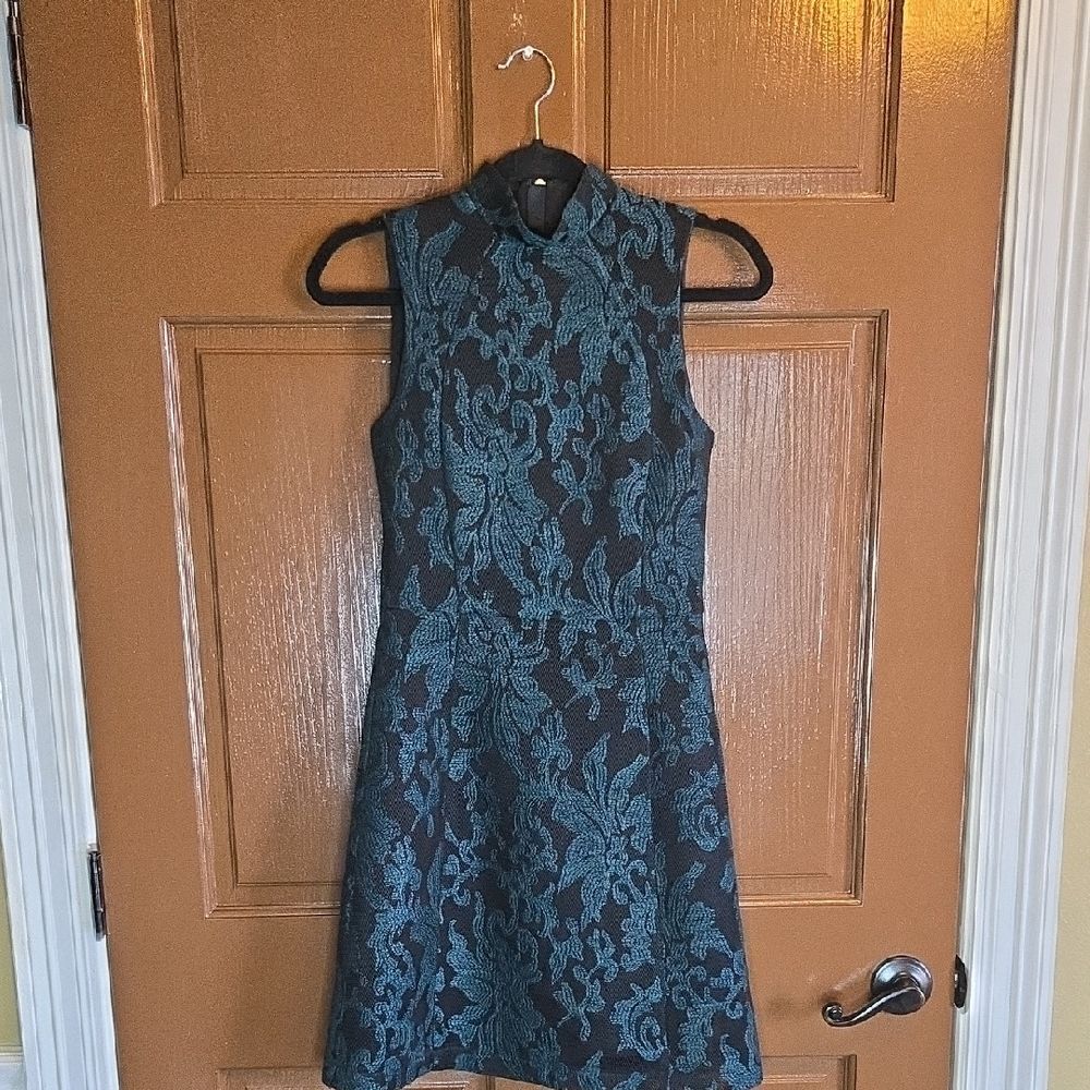 H&M-Green & Blk textured sleeveless dress with mandarin collar Sz 4